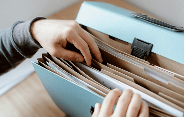 Los riesgos de no tener un sistema centralizado de gestión documental